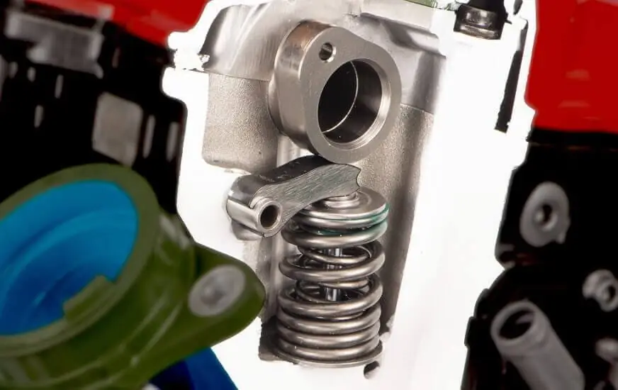 Apache RR 310 Double Over Head Cams (DOHC) with Finger Follower