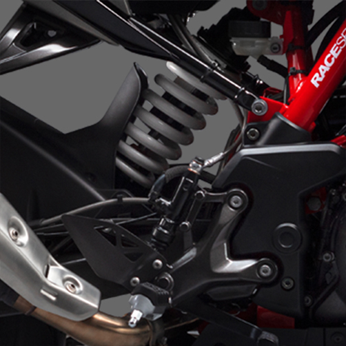 Telescopic fork suspension of Apache RR 310 motorcycle