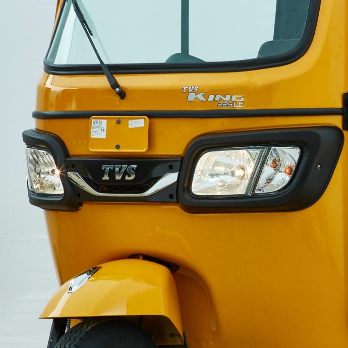 TVS King Duramax 3 wheeler auto with head lamp