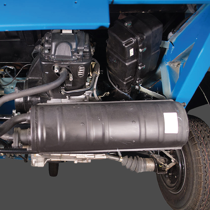 Motocarro TVS kargo de tres ruedas con un potente motor de 200 cc