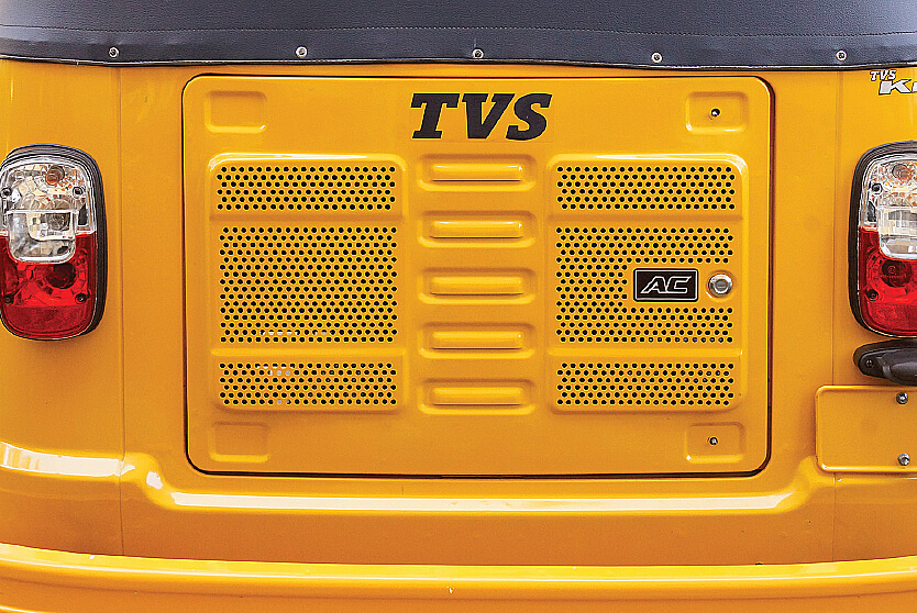 TVS King Deluxe 3 wheeler auto with ventilated engine doors